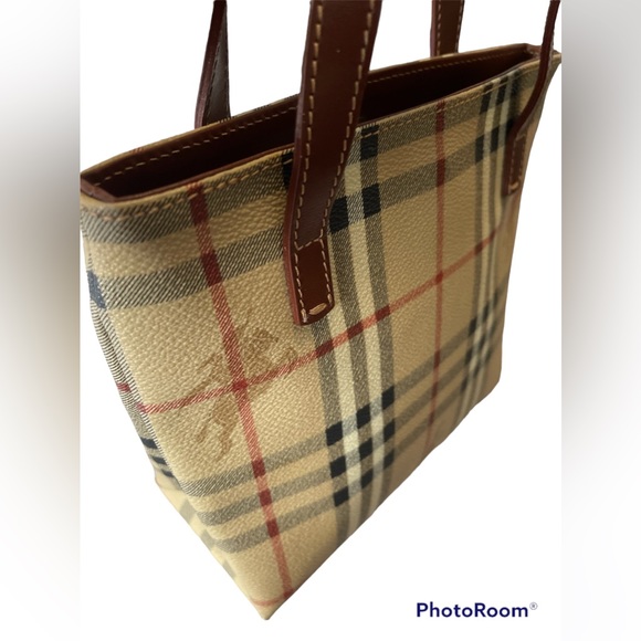 Authentic small Burberry Tote - Picture 6 of 16